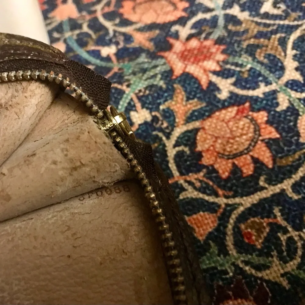 🤗 SOLD 👏🏻👏🏻👏🏻 Louis Vuitton Trousse Wristlet Pouch - Picture 13 of 13